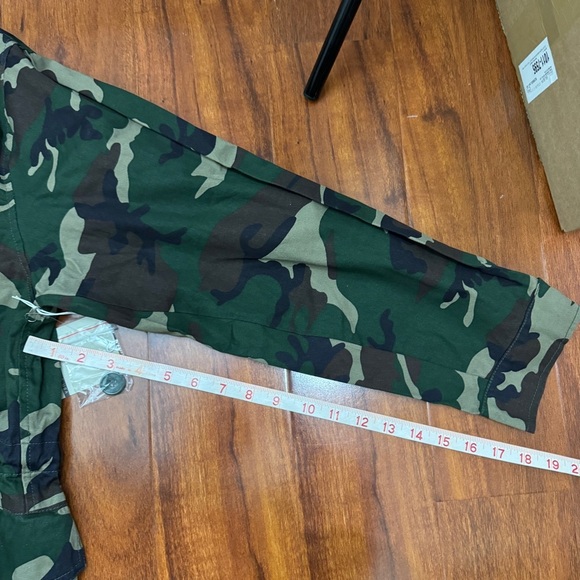 Active USA Vintage Camo Jacket Unisex Size Large - Picture 8 of 8